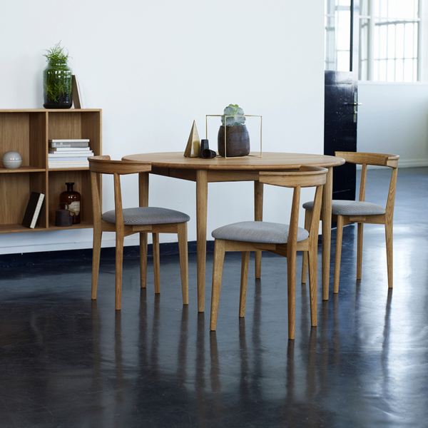 Haslev Møbelsnedkeri 800 spiseborde - Træben & massiv eg