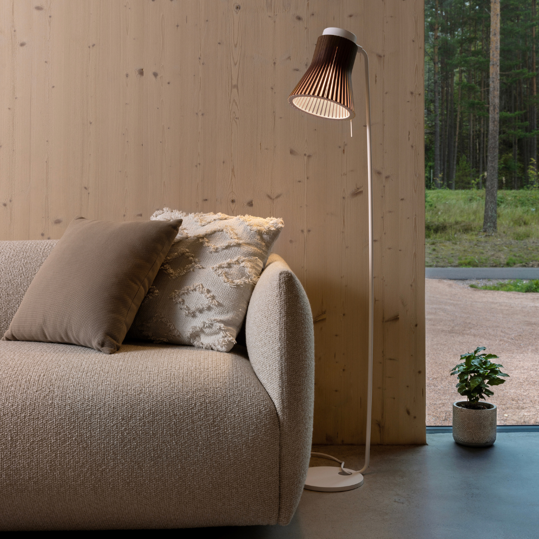 Secto Design Petite 4610 gulvlampe - Birkefinér