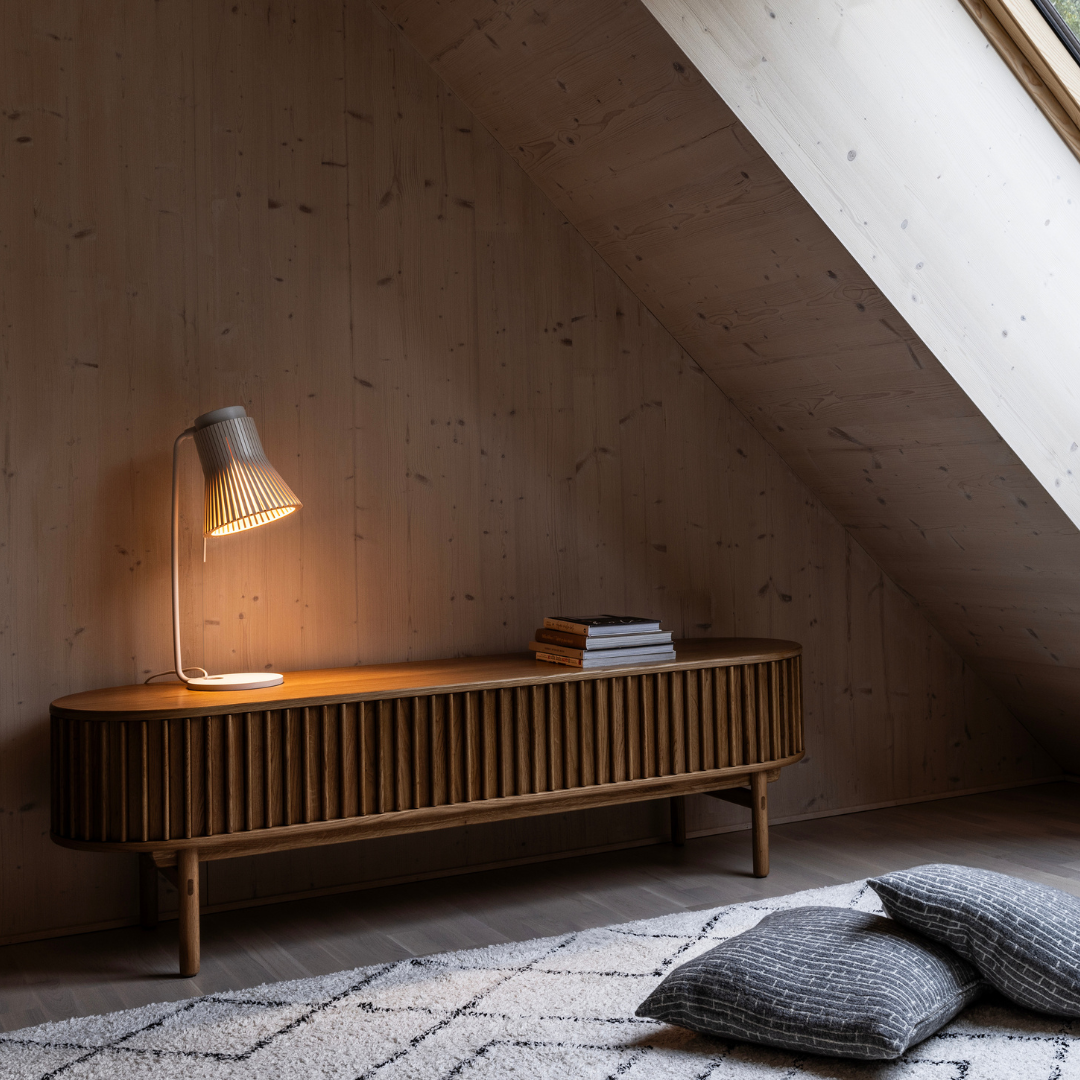 Secto Design Petite 4620 bordlampe - Birkefinér