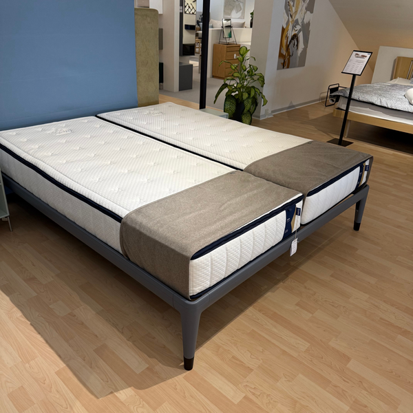 Auping Essential seng 180x210 cm - Udstillingsmodel
