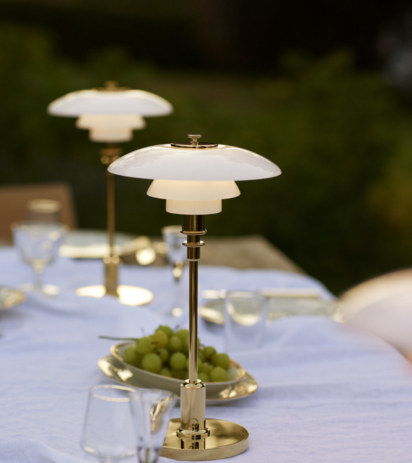 Louis Poulsen PH 2/1 portable bordlampe