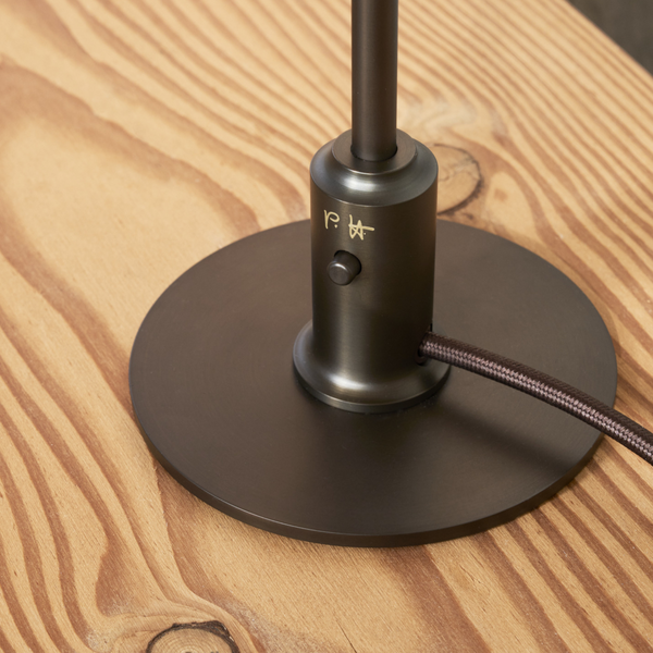 Louis Poulsen PH 3/2 bordlampe - Dusty Terracotta Limited Edition