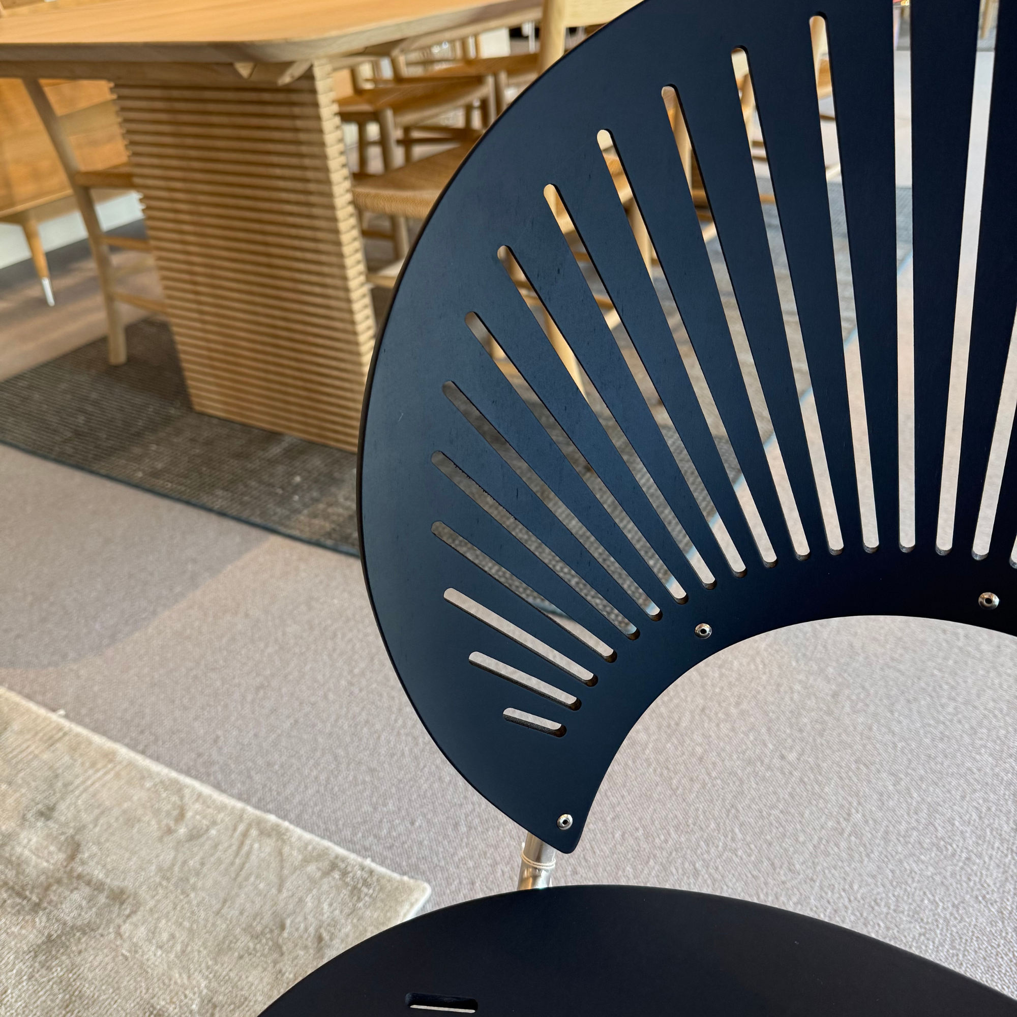 Nanna Ditzel Trinidad stole i Nordic Blue - Udstillingsmodel