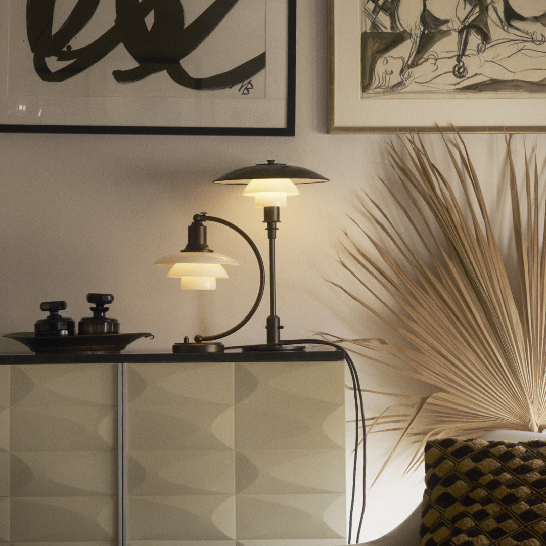 Louis Poulsen PH 3/2 aged brass opal bordlampe