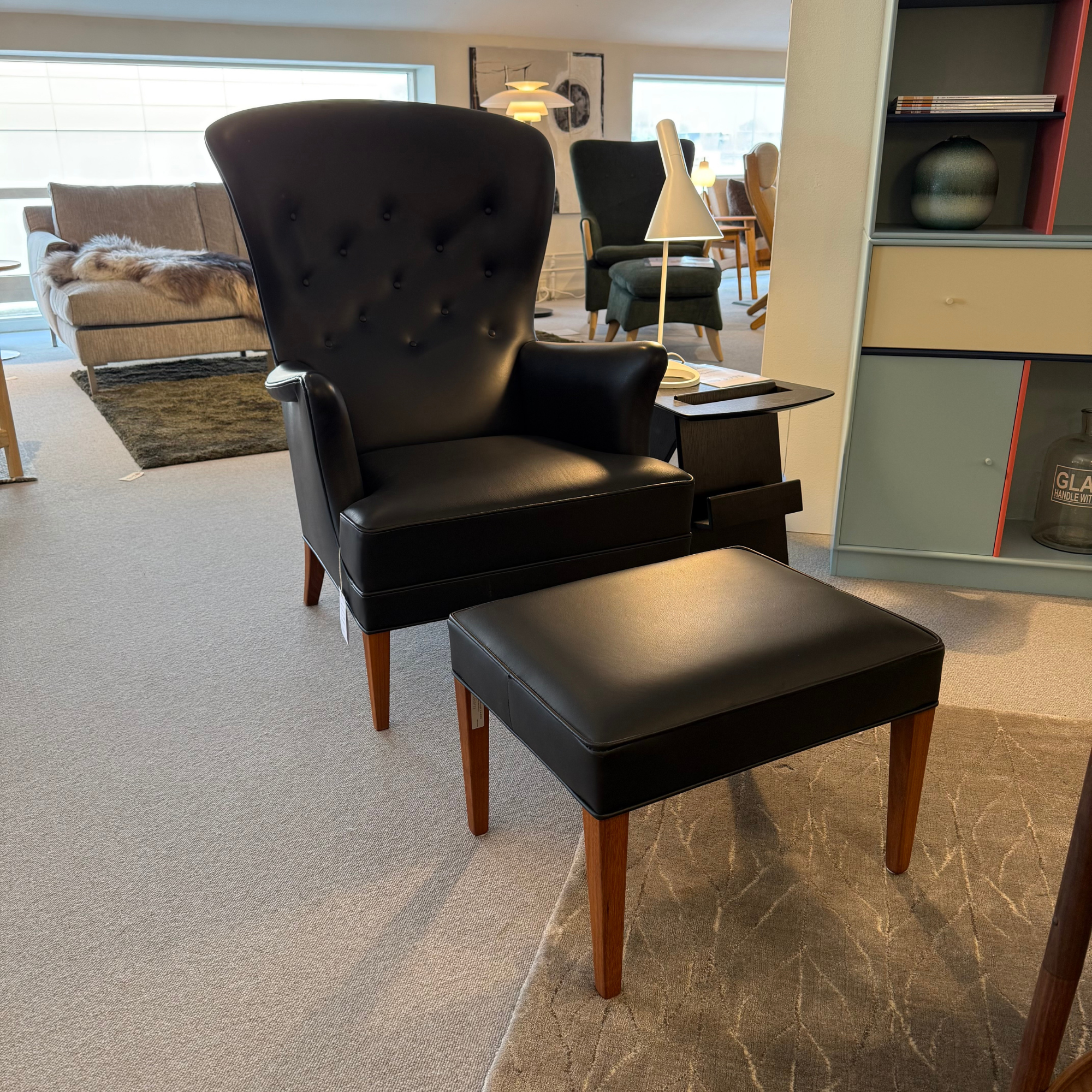 Heritage lænestol m. fodskammel - Udstillingsmodel