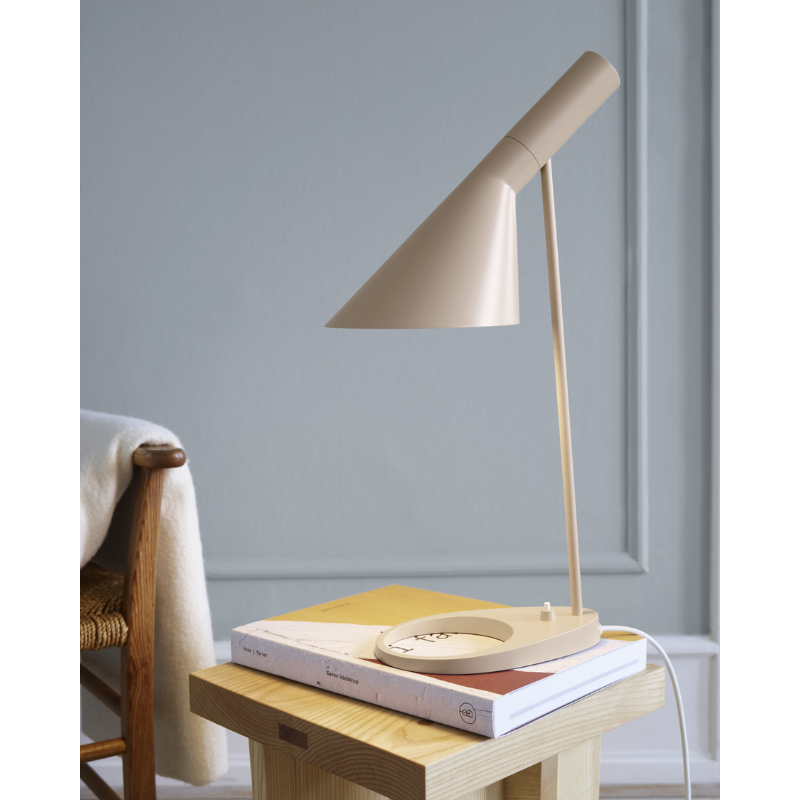 Louis Poulsen AJ Bordlampe