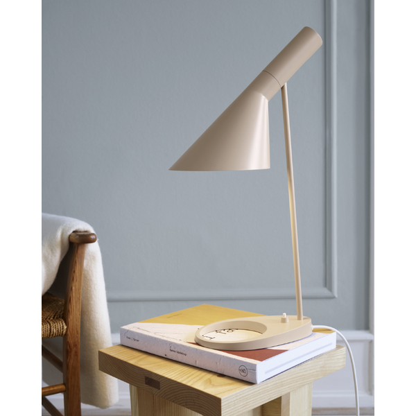 Louis Poulsen AJ Bordlampe