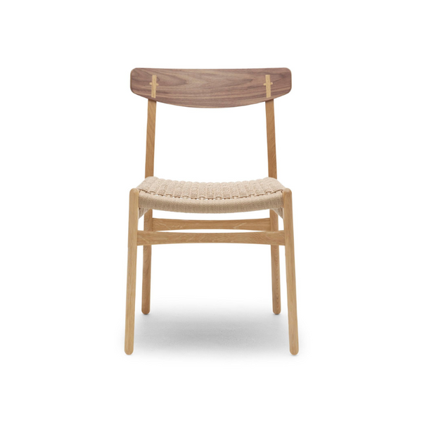 Hans J. Wegner CH23 spisestuestol - Eg eller valnød