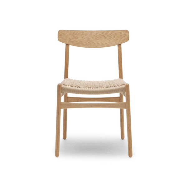 Hans J. Wegner CH23 spisestuestol - Eg eller valnød