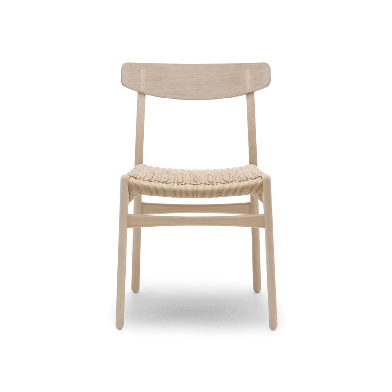 Hans J. Wegner CH23 spisestuestol - Eg eller valnød