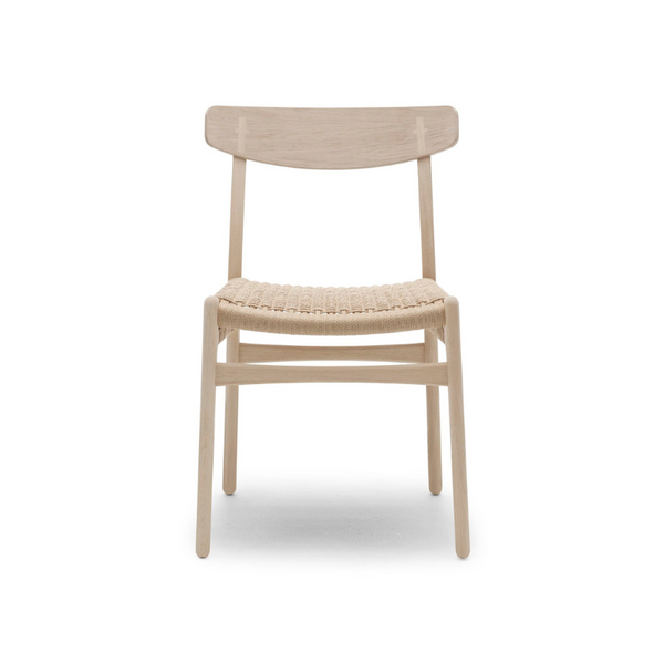 Hans J. Wegner CH23 spisestuestol - Eg eller valnød