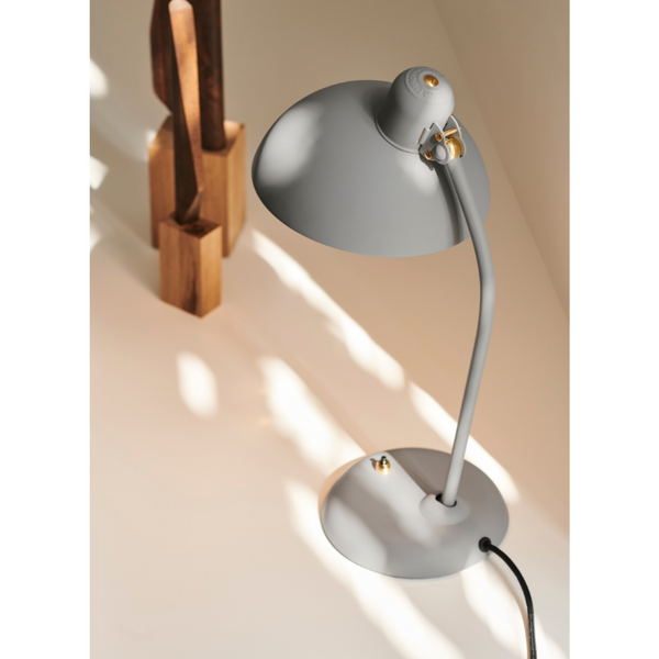Fritz Hansen KAISER Idell bordlampe